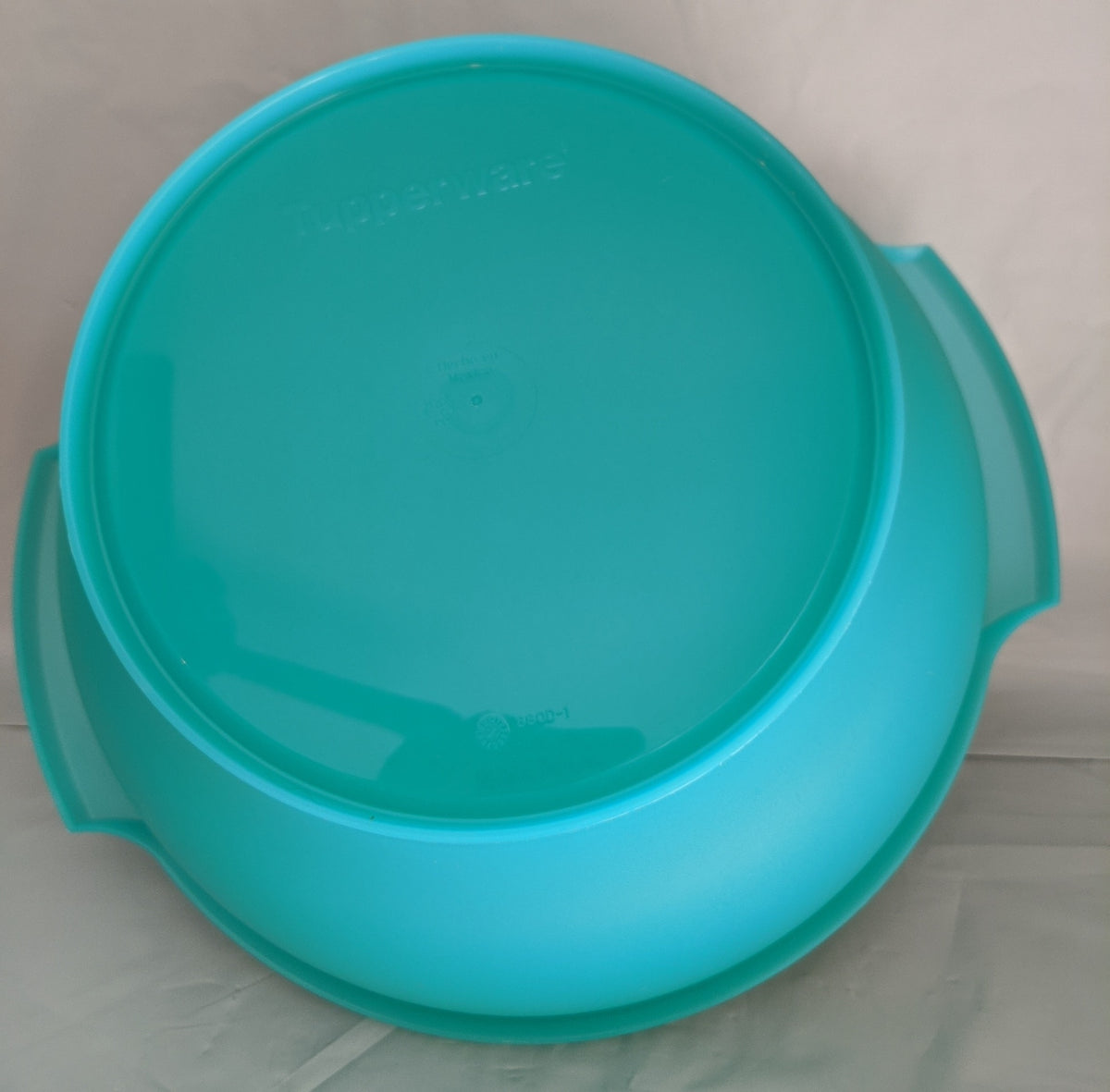 Tupperware Servalier Salad Large Serving Bowl Dark Teal 17 Cup NEW