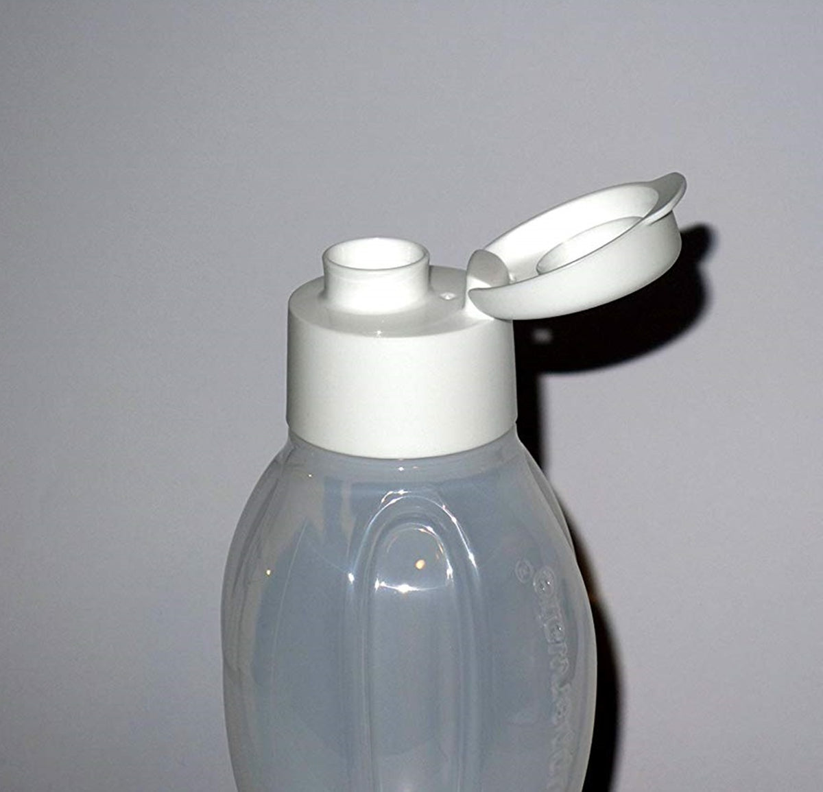 Tupperware Eco Water Bottle & Flip Top Seal Large 36 oz / 1L Caribbean Sea  Blue