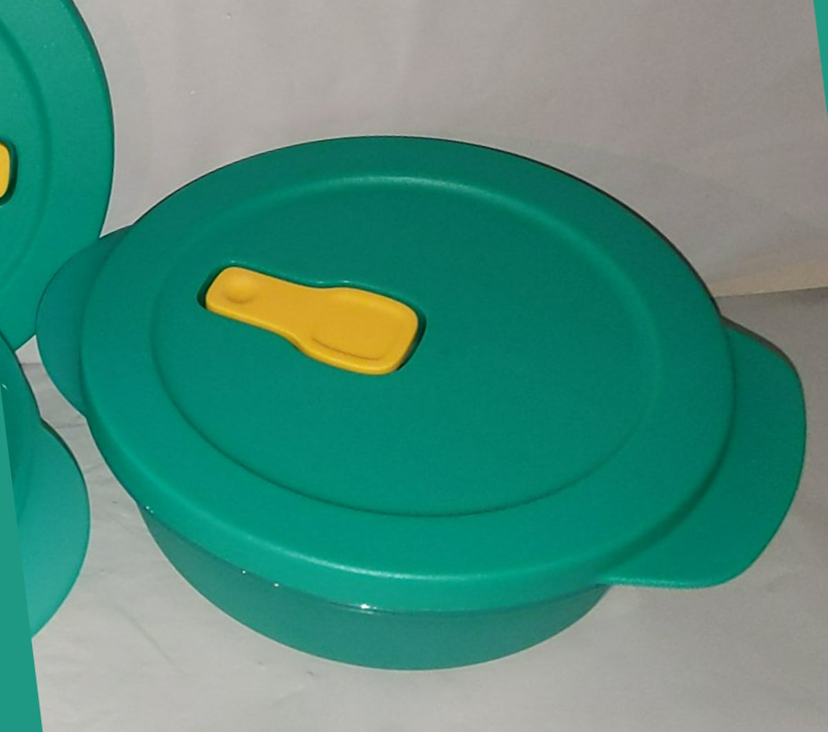 Large Tupperware Crystalwave Bowls with Seals (2) - household