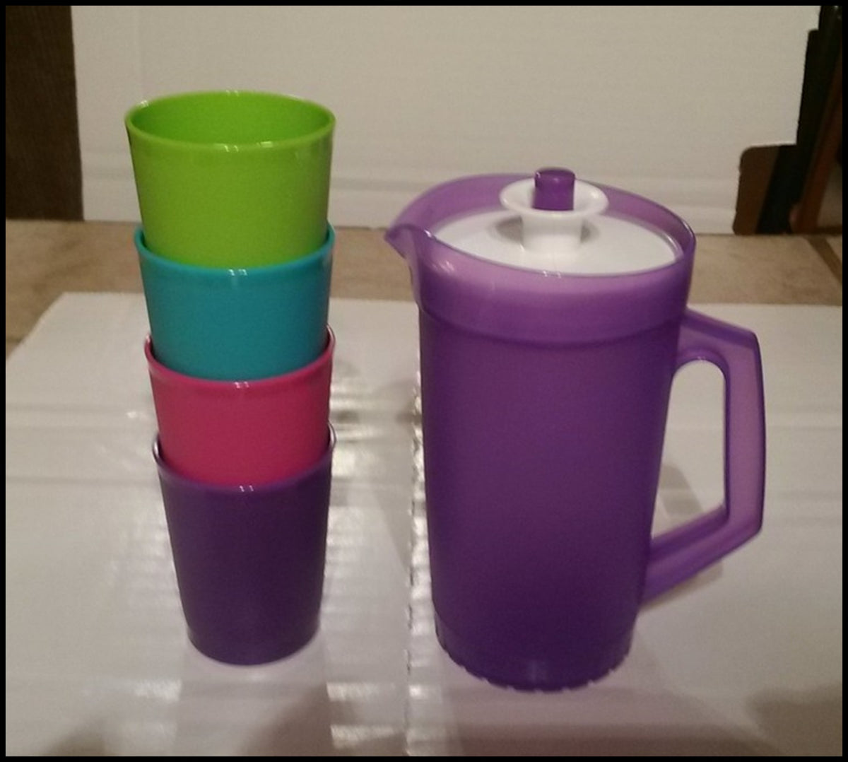 TUPPERWARE KID'S MINI 5-pc BEVERAGE SERVE-IT SET w/ PITCHER & TUMBLERS –  Plastic Glass and Wax ~ PGW