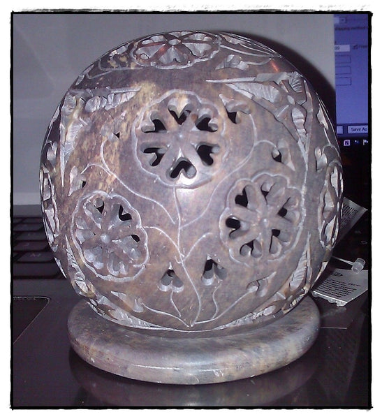 YANKEE CANDLE SOAPSTONE ROUND BALL TEALIGHT HOLDER w/ CARVED FLOWERS & STAND