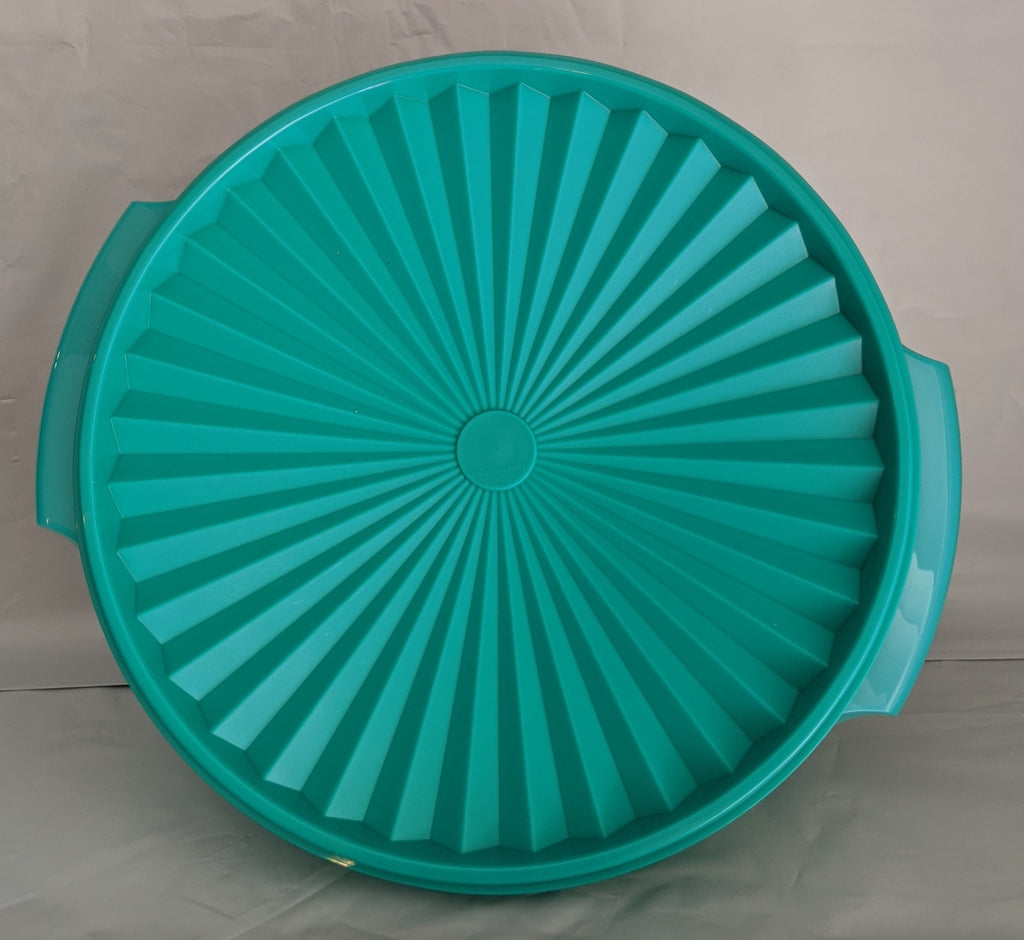 Tupperware New Servalier Salad Large Serving Bowl Teal/Green 17 Cup