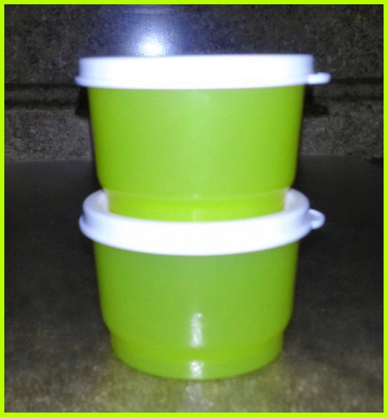 TUPPERWARE Set of 2 - 4-oz Snack Cups Bowls w/ Round Seals CHRISTMAS GREEN w/ MATCHING SEALS