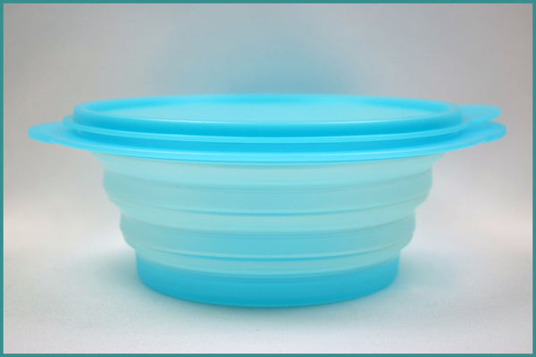 TUPPERWARE FLATOUT ROUND EXPANDABLE FLEX BOWL W/ SEAL 8.25-c HOT CHILI PEPPER