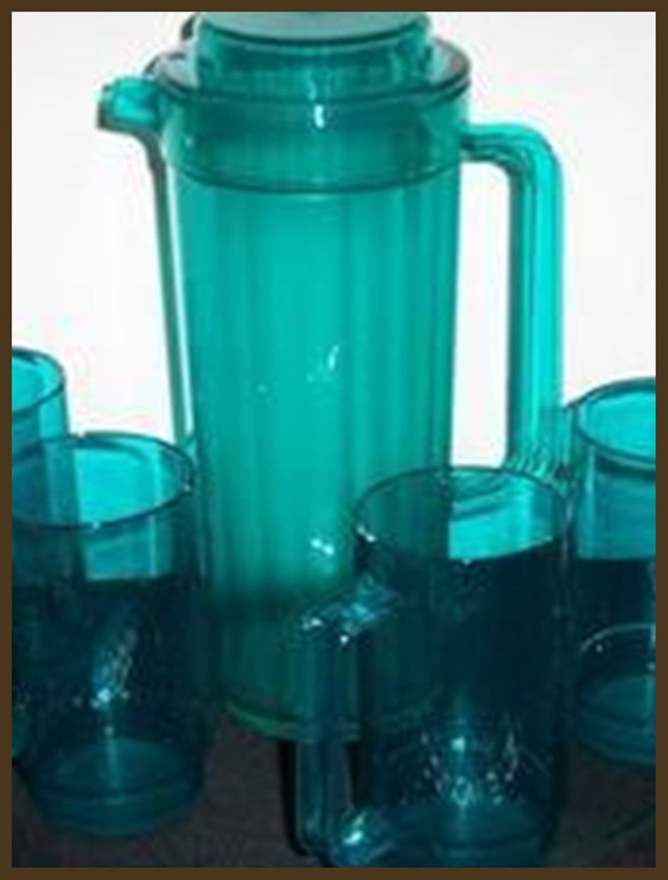 Tupperware Preludio Acrylic Royal Blue 2Qt Pitcher with Lid