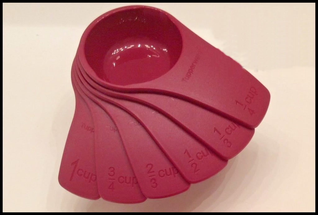 Tupperware Measuring Cup Set in Pink