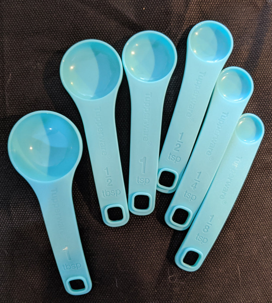 6141a Tupperware Measuring Spoons Set of 6 BLUE Embossed Baking